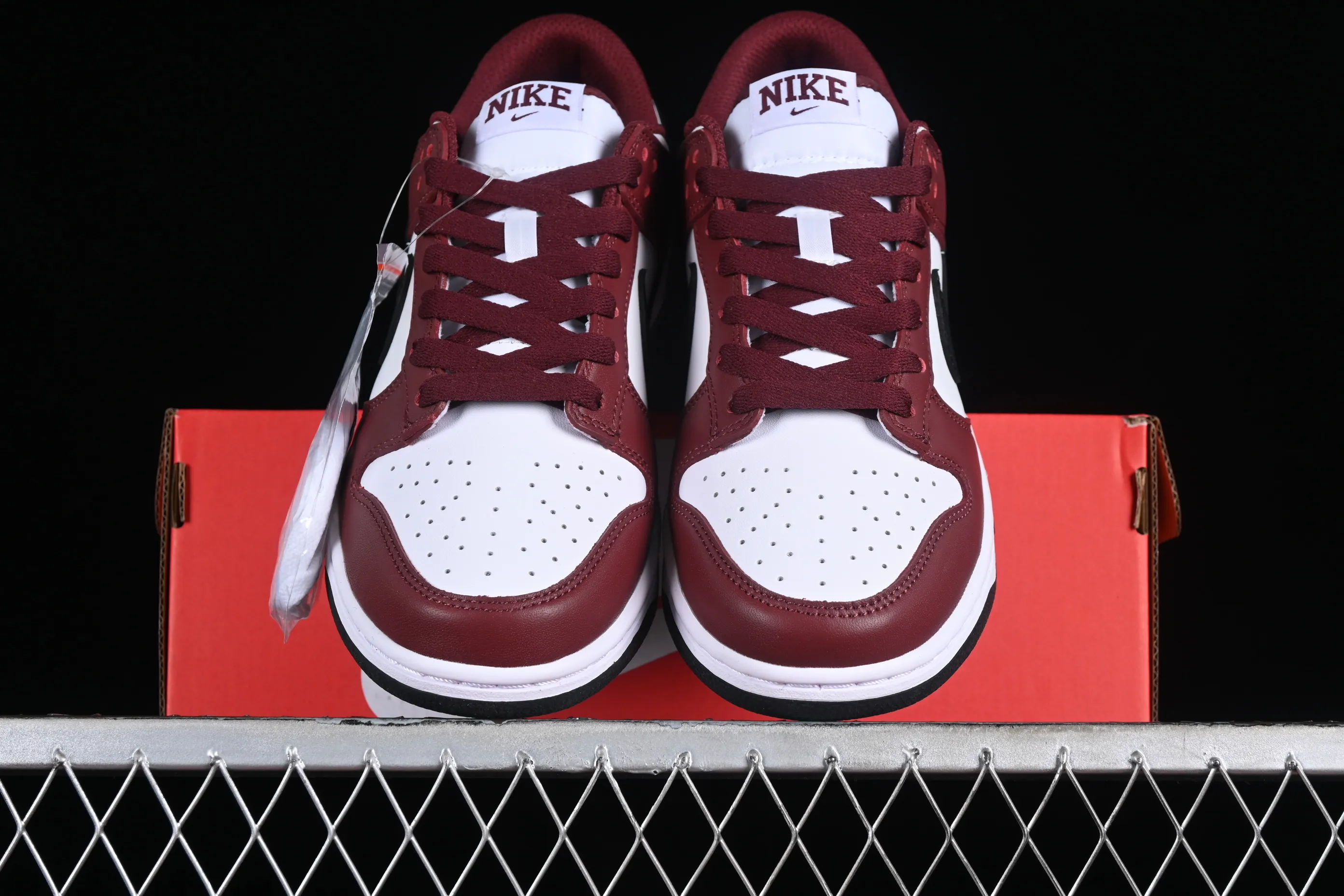 All categories Nk SB Dunk series Nk SB Dunk Low low-top sneakers Nk Dunk Low burgundy black SB low-top sports and leisure sneakers FJ4616-600